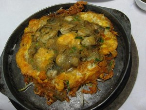 thai oyster omelet