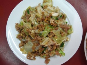 thai cabbage, egg, and pork