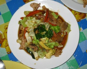 pad pak ruam mit moo prik pow