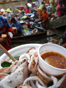 squid amphawa floating market
