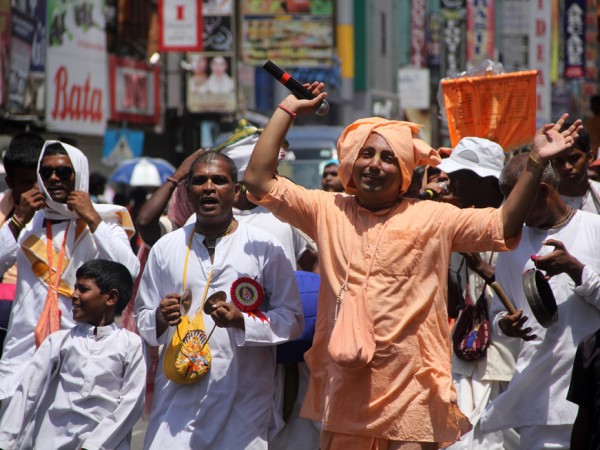 Dancing in Colombo